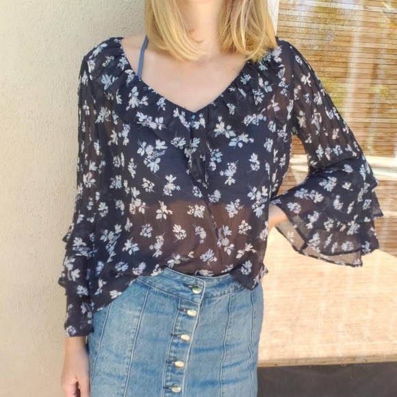 American Eagle Outfitters White Floral and Blue Ruffled Sheer Blouse Size XL - Picture 1 of 14